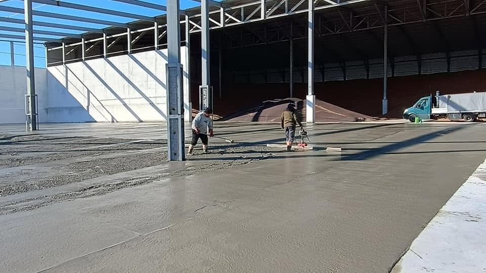 Echipa PERTOTAL NORD la turnarea unui radier din beton armat
